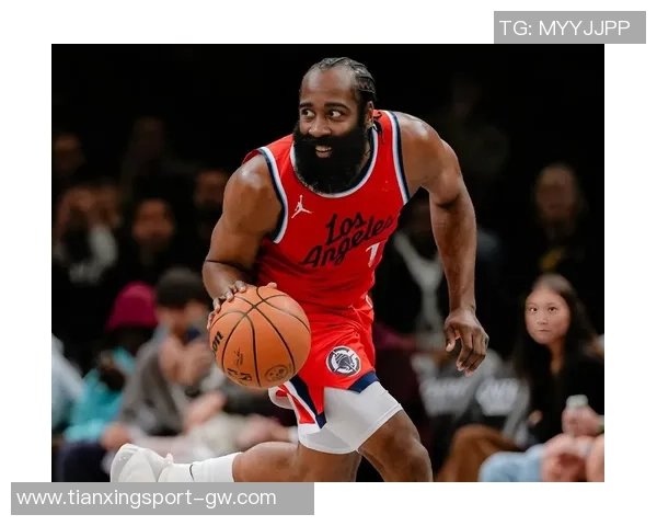 快船半场狂胜篮网31分首节仅得14分展现实力差距